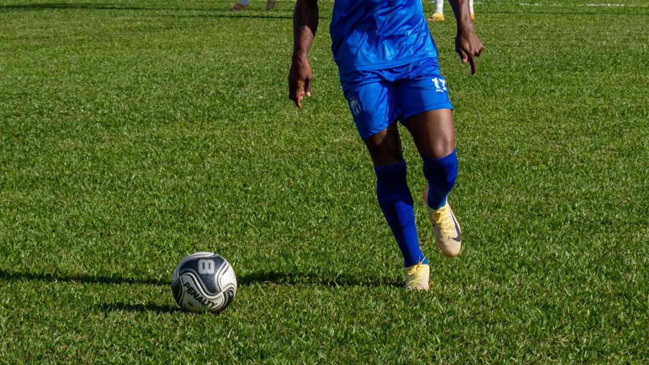 Capa - Machaze consolida estatuto de "viveiro" e exporta três talentos para a elite do futebol moçambicano