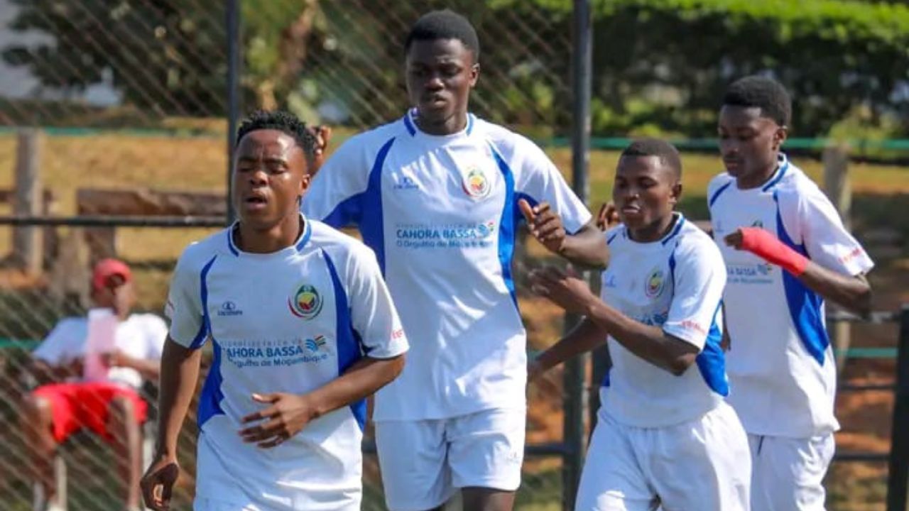 Capa - Cascais Luso Cup 2026: Mambinhas Sub-17 arrasam Macau com goleada histórica de 10–0 na estreia