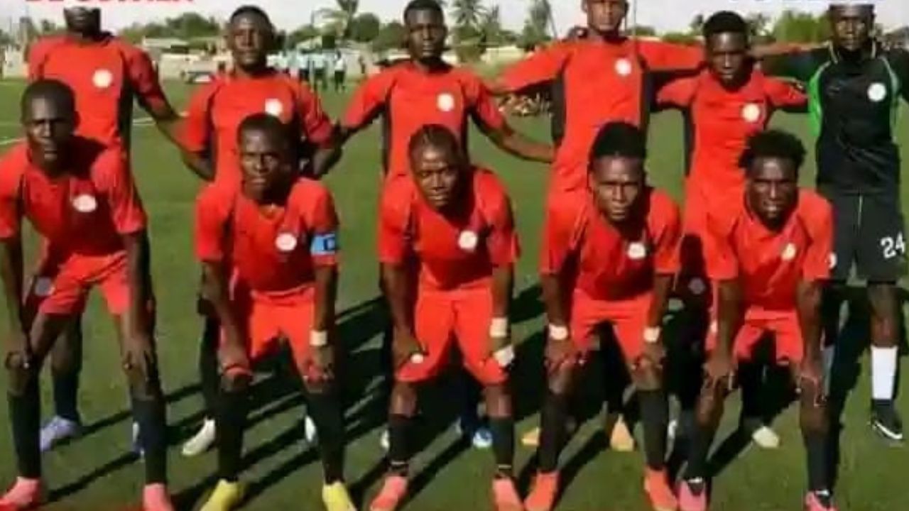 Capa - Estrela Vermelha trava Têxtil do Púnguè e põe fim à série de 10 vitórias consecutivas na 2.ª Divisão de Sofala
