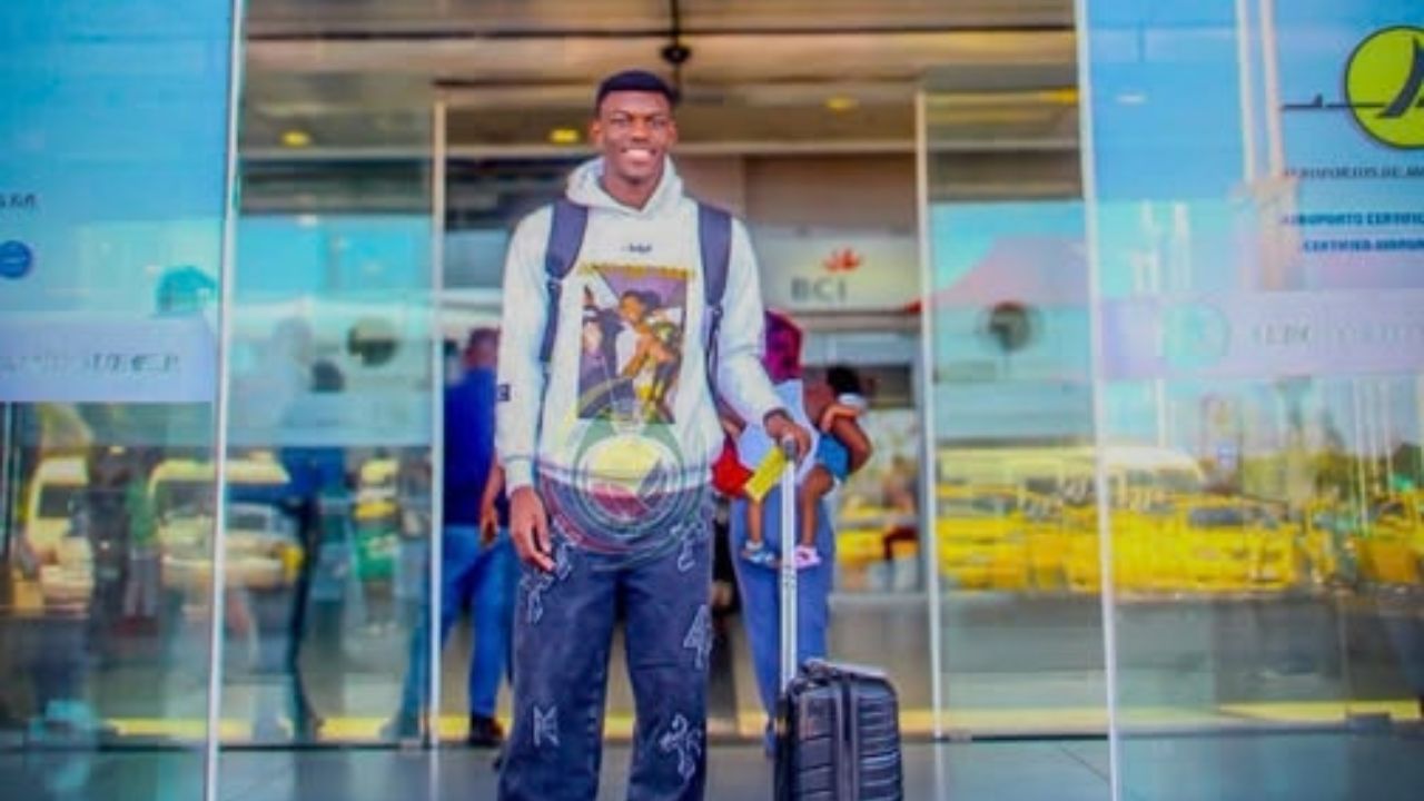 Capa - Khensane Machel marca e dá assistência na goleada dos Mambinhas sobre as Maurícias