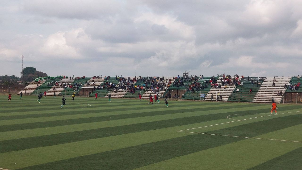 Capa - Sporting de Nampula demite Payó após derrota por 3-0 na Poule Norte